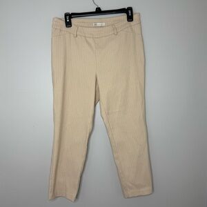 Cato women’s capri dress pants size 10 cream/yellow and white
